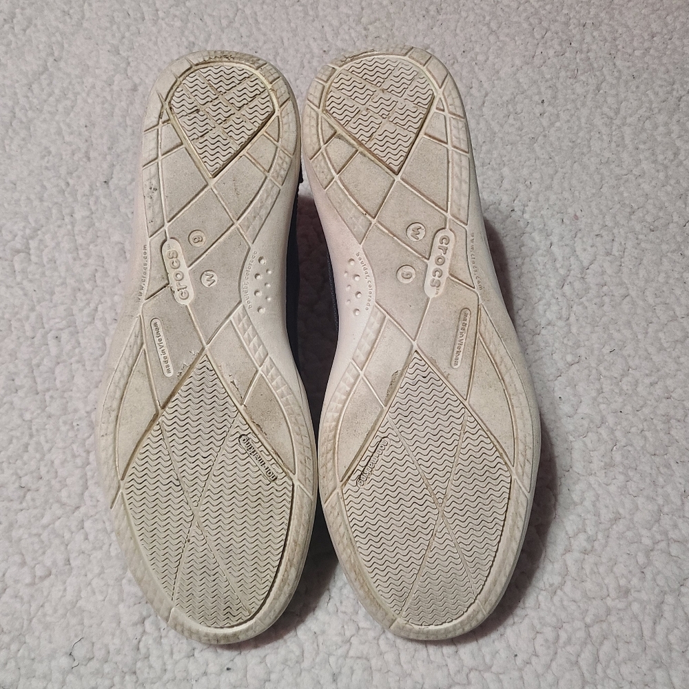 CROCS women's gray loafer size 9 - Picture 7 of 9
